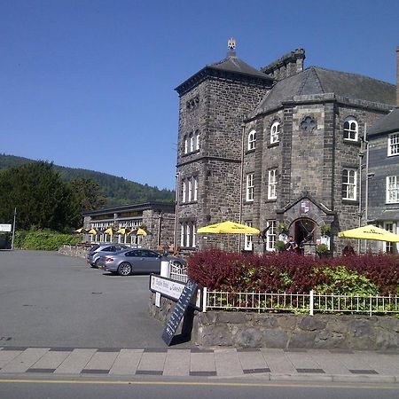The Eagles Hotel Llanrwst Exteriör bild