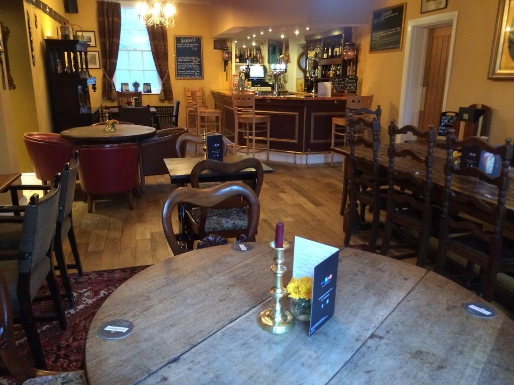 The Eagles Hotel Llanrwst Exteriör bild
