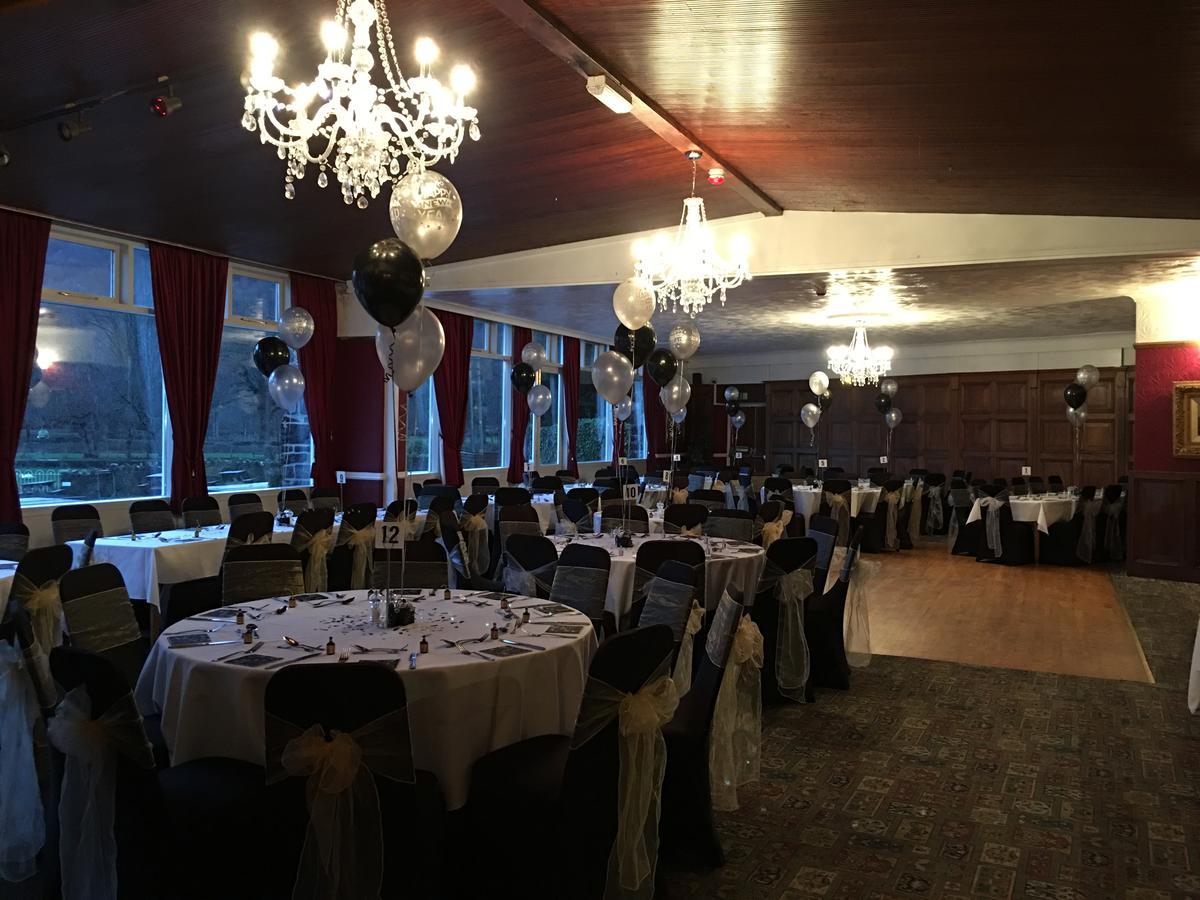 The Eagles Hotel Llanrwst Exteriör bild