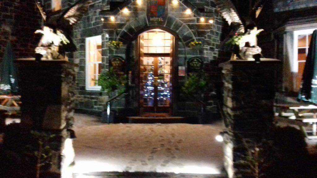 The Eagles Hotel Llanrwst Exteriör bild
